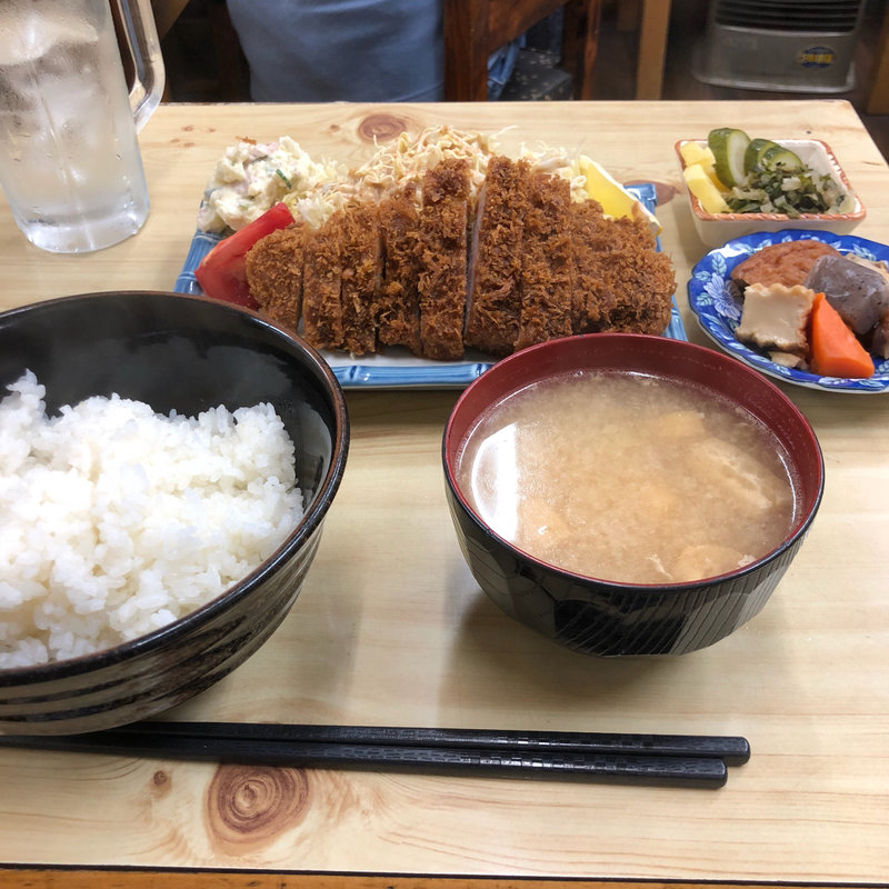 (丸口屋食堂)