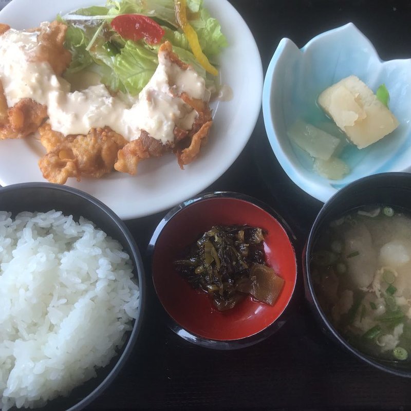 名物！黒酢チキン南蛮定食(博多くいもんや益正 アイム小倉店)