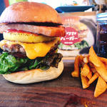 パイナップルチーズバーガー(ガクヤバーガー （GAKUYA BURGER）)