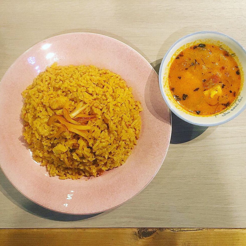 (basement cafe COWORKING SPACE)