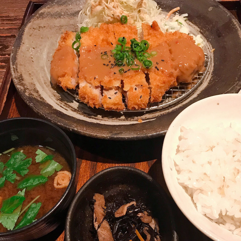 ロースかつ定食(日日是耕日)