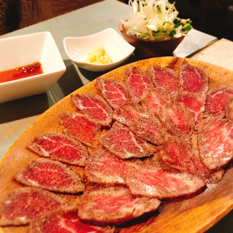 和牛たたき(北千住 個室 鎌倉イタリアンバル 千住Beach)