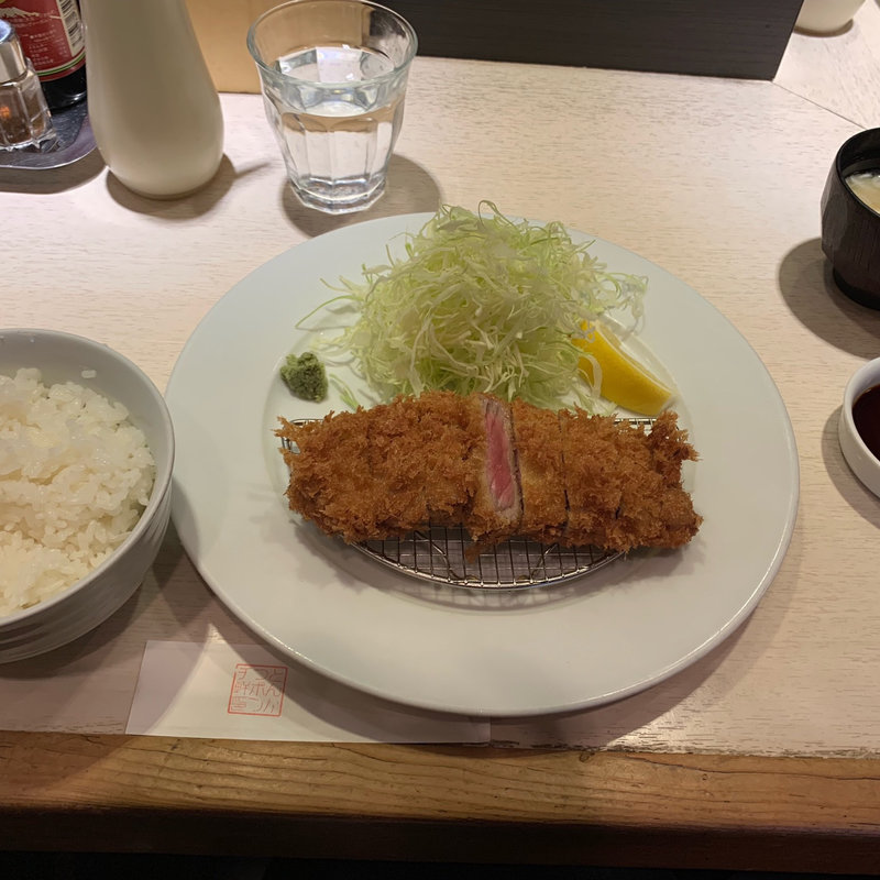 ビーフカツ(ポンチ軒 )