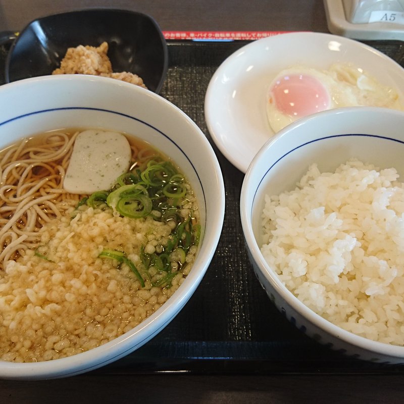 朝そば唐あげセット+目玉焼き(なか卯 越谷下間久里店 )