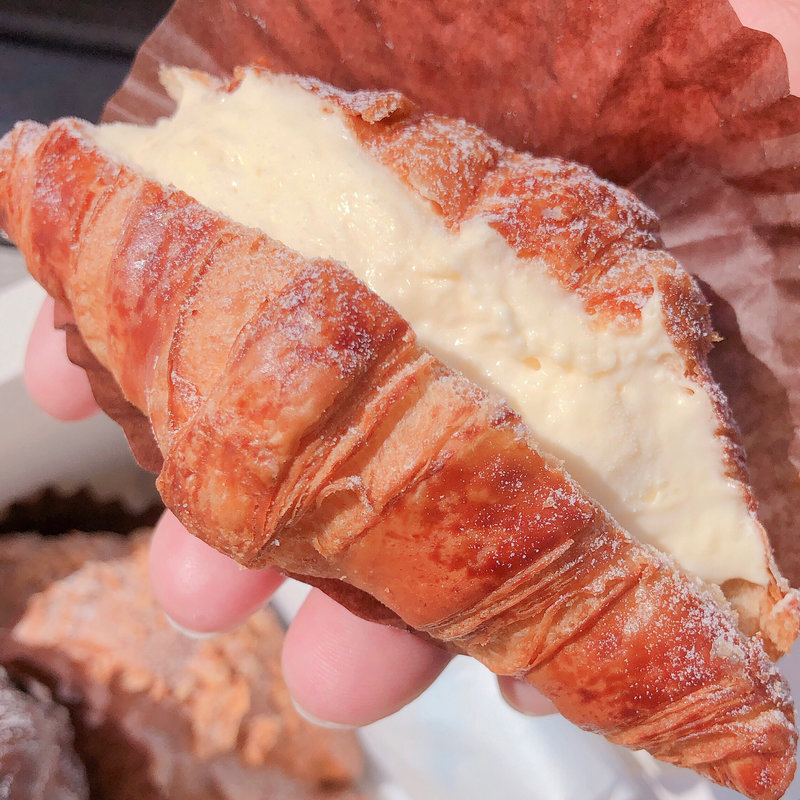 クリームクロワッサン(クリームクロワッサンのお店 コセキ)