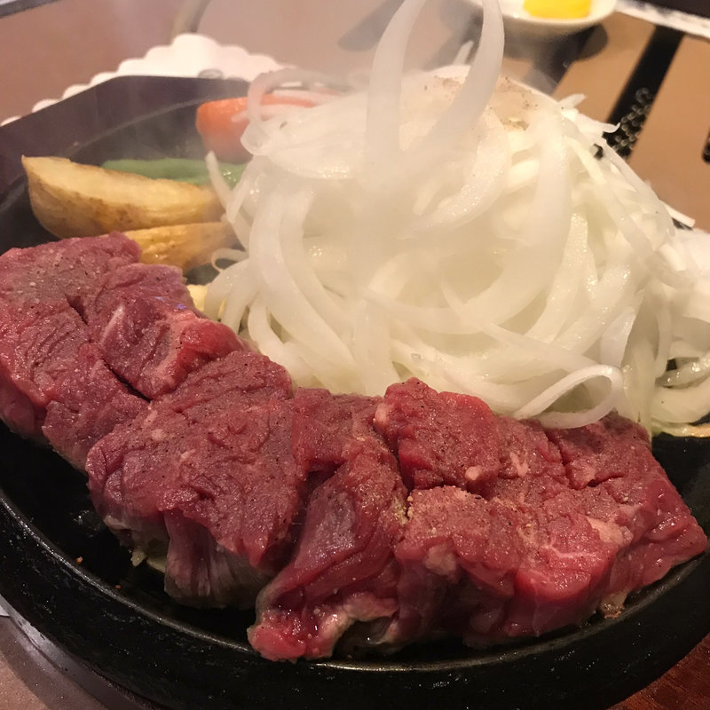 ビフテキランチ 200g(みーとがぁでん箕面小野原店)