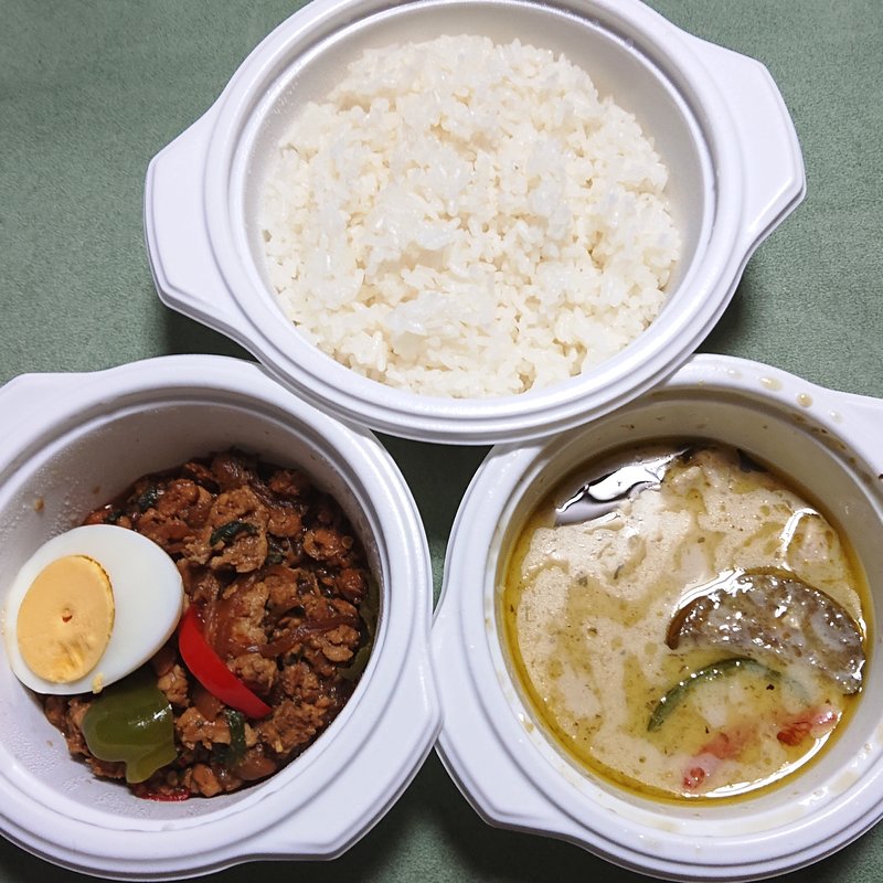 ハーフ＆ハーフセット（ガパオ＆グリーン）(パクチリ)