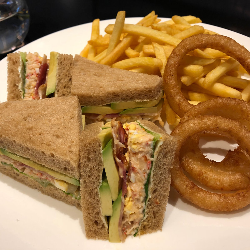 ハレクラニ “ジョイズ・スペシャル” サンドイッチ2019  (カフェ クベール （CAFE COUVERT）)