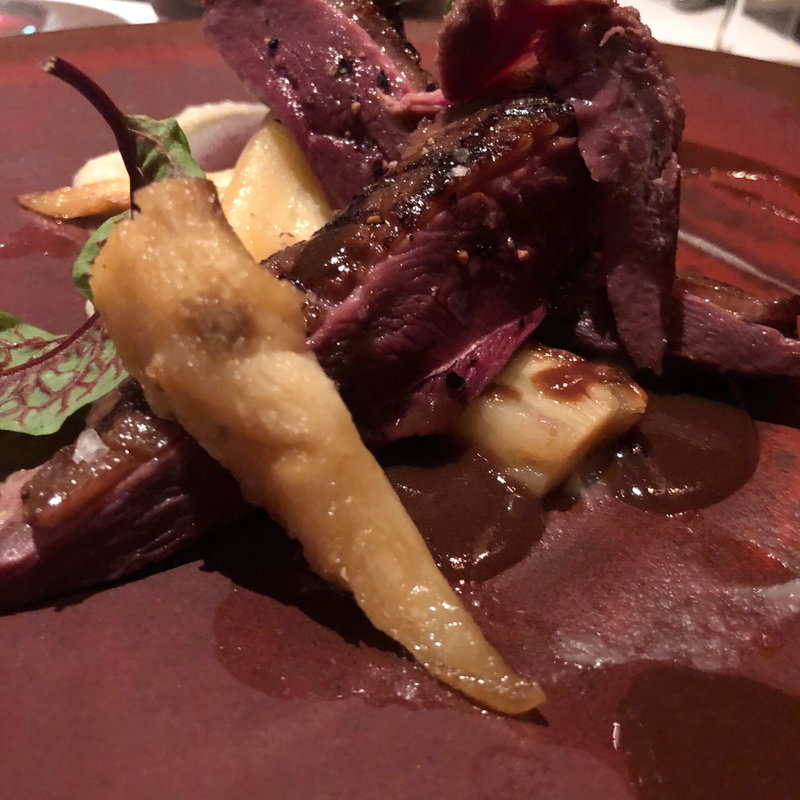 全国から届く天然かものロースト　鴨のジュと内臓のソースで(マノワ （MANOIR）)