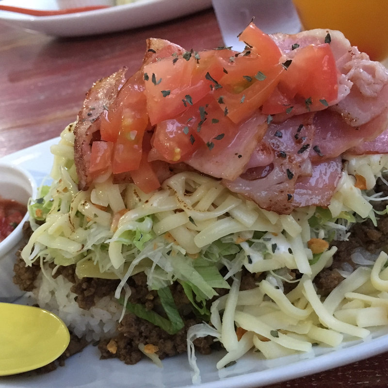 タコライスベーコン(きじむなぁ )