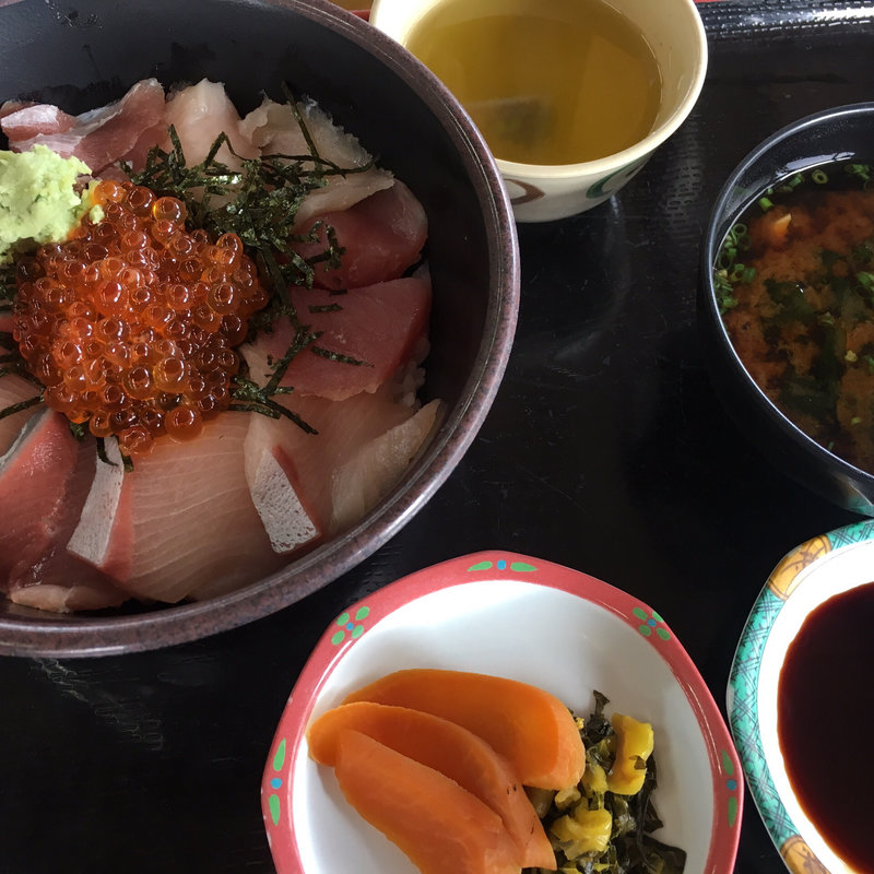 海鮮丼(道の駅むなかた )