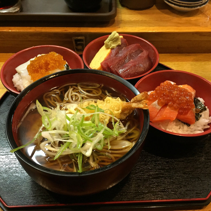 ランチセット(ファミリーすしガーデンハウス)