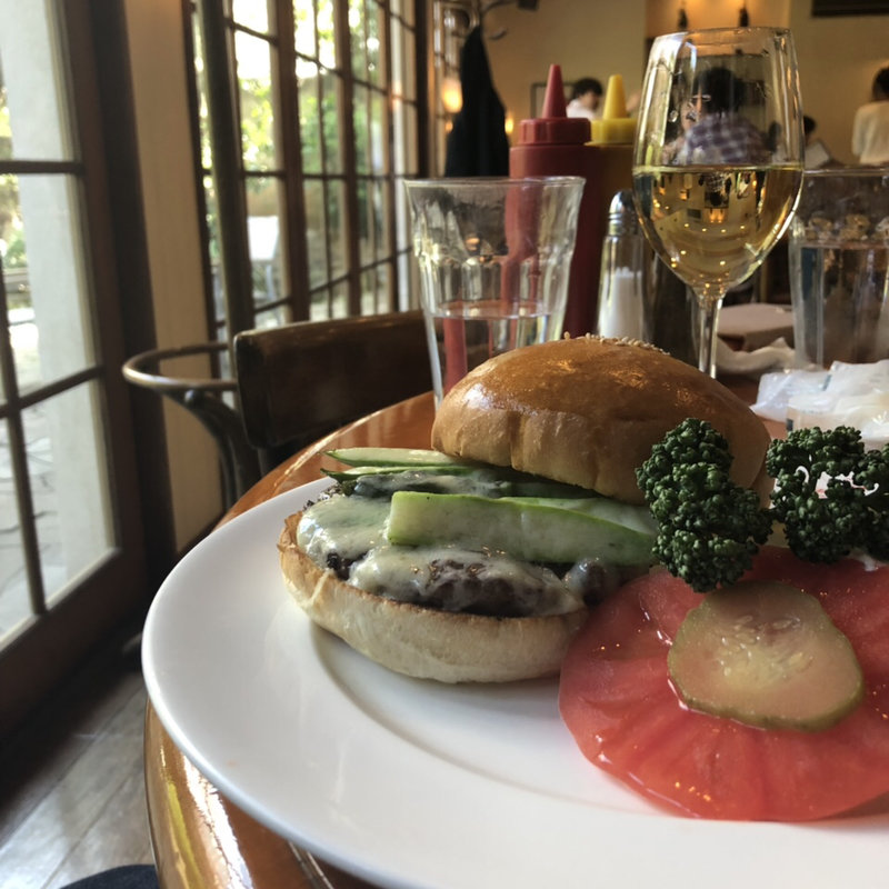 (7025 フランクリン アベニュー)