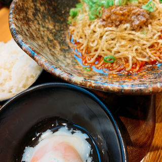 汁なし坦々麺 ライス 温泉卵(汁なし担担麺専門 キング軒 銀座出張所)