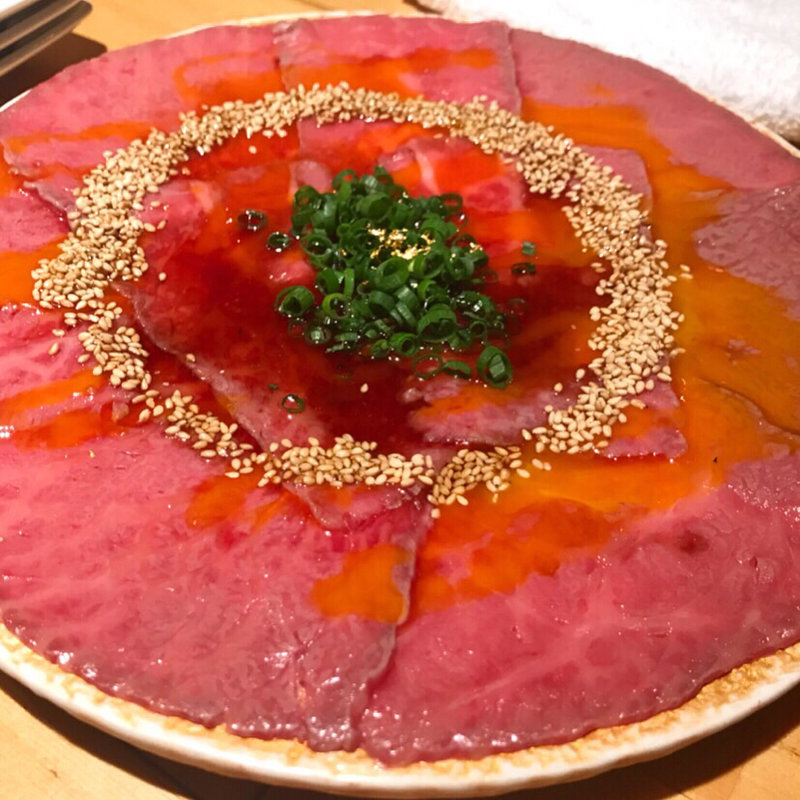 王者の炙りユッケ(肉バル SHOUTAIAN 渋谷店 （ニクバルショウタイアン）)