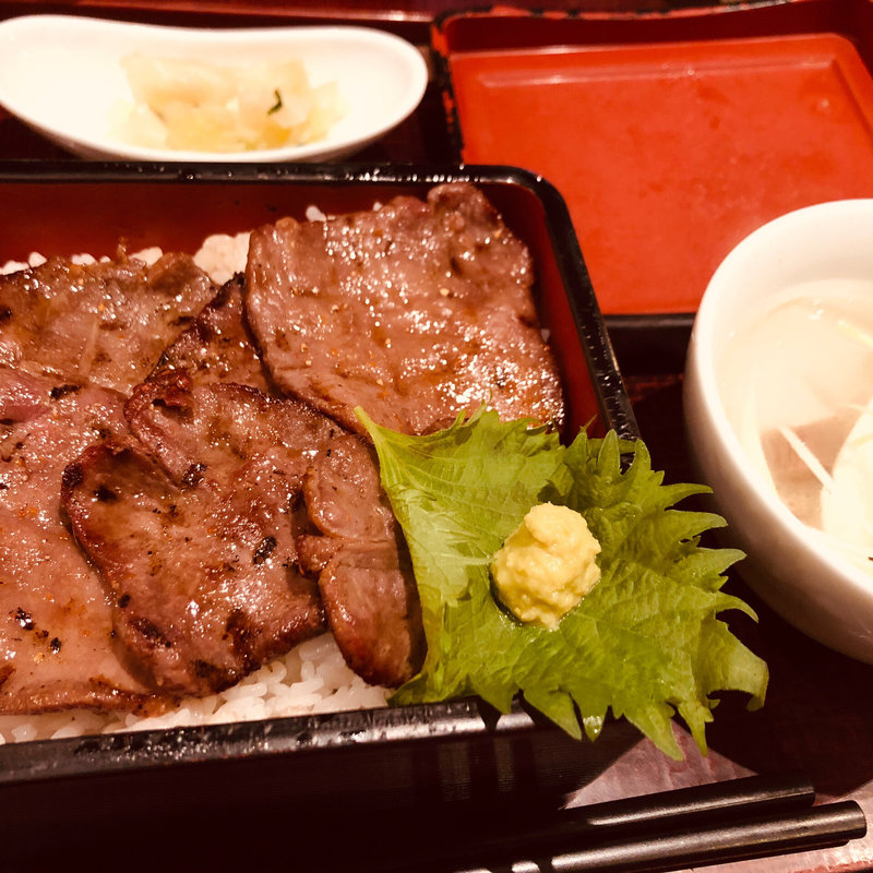 牛タン重(しおや 三島駅店 )