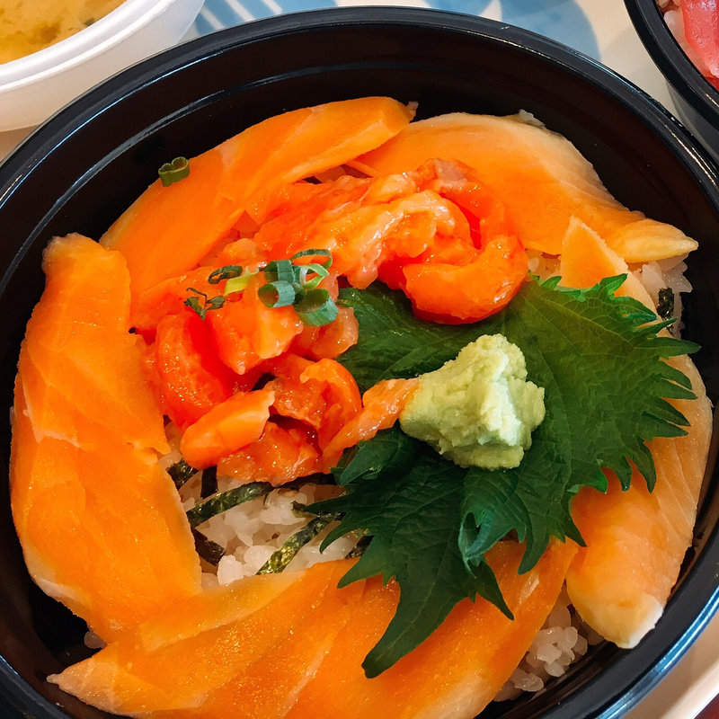 サーモンちらし(すしの丸藤 アクアワールド大洗水族館店 )