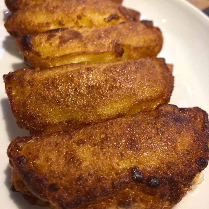 餃子(黒豚ぎょうざ酒場 米吉 CBC前店)