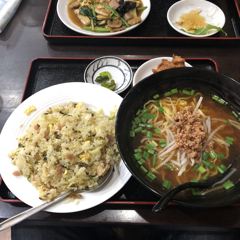 ラーメンセット（土日祝日）(台湾料理 鴻翔 粟田店)