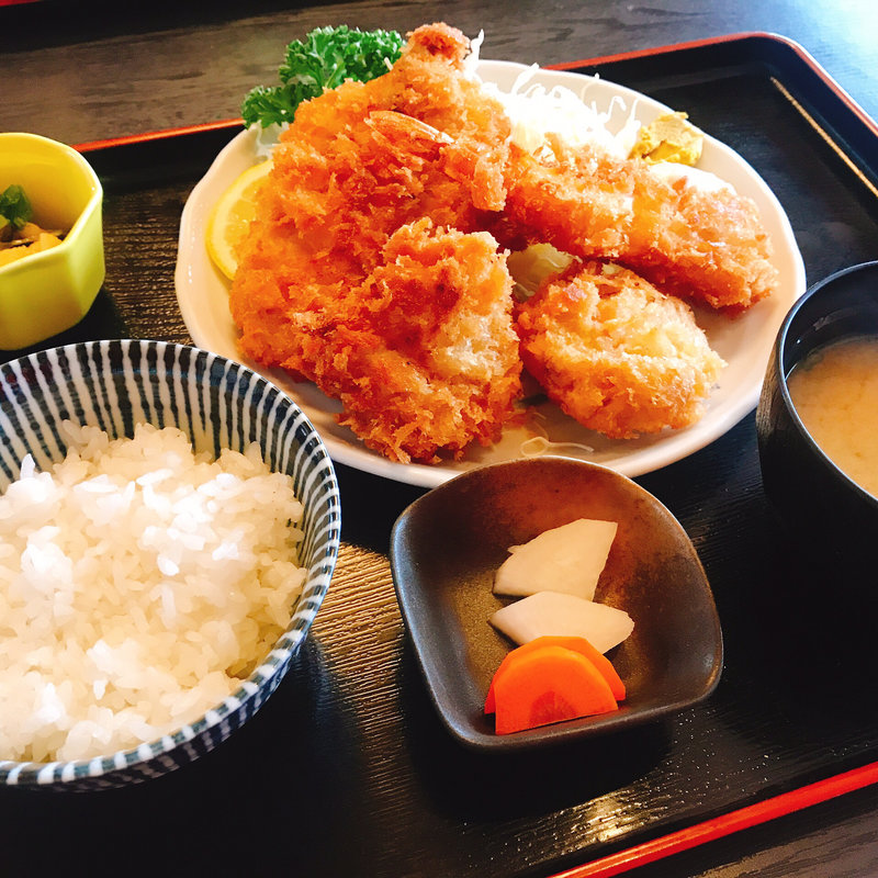 ミックスフライ定食(懐石料理 三島屋)
