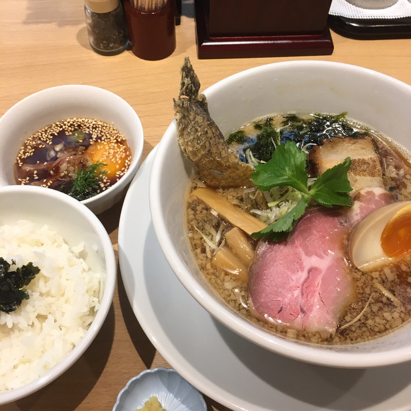 鯛香る醤油らーめん(うまい麺には福来たる 天五店)