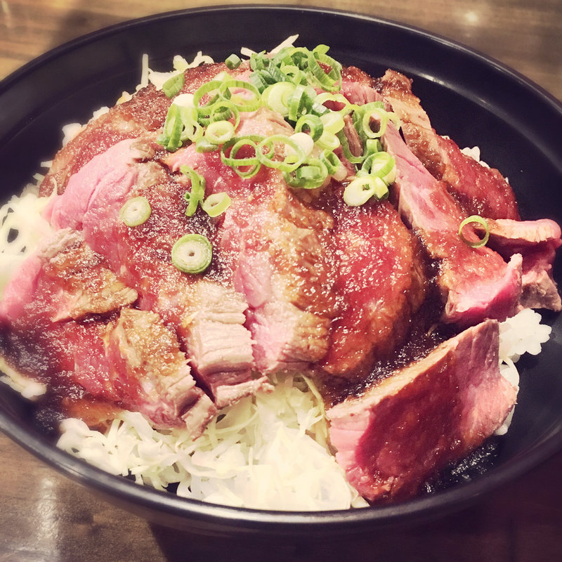 ステーキ丼(焼肉九ちゃん 西新店)