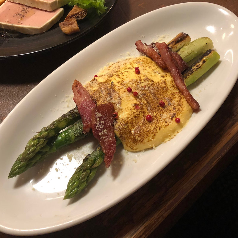 グリーンアスパラのグリル ベアルネーズ ソース(びすとろ UOKIN （ビストロ ウオキン）)