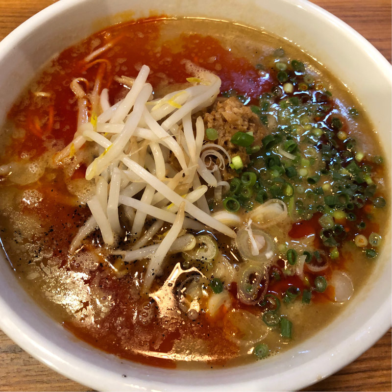 担々麺 赤(ニク マッスル スグル)