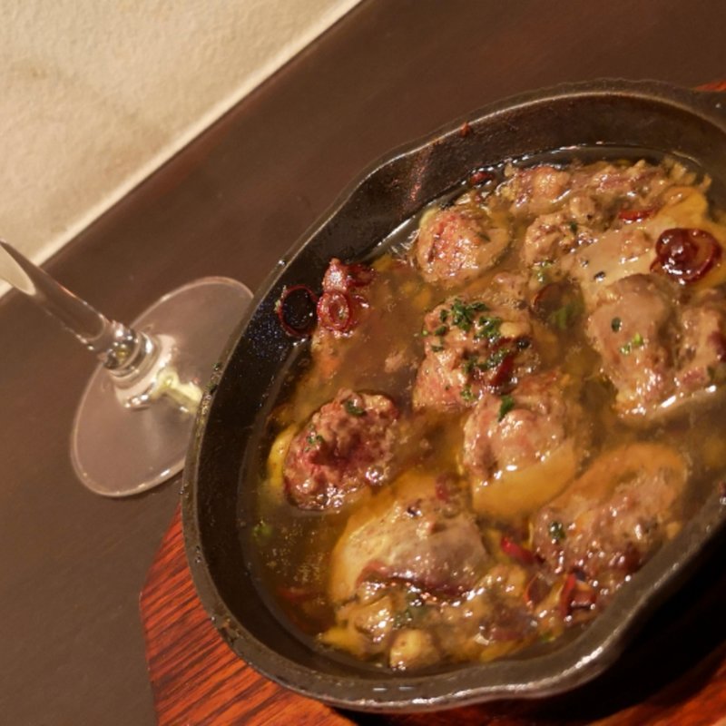 鶏レバーのアヒージョ(とどろき二丁目バル)