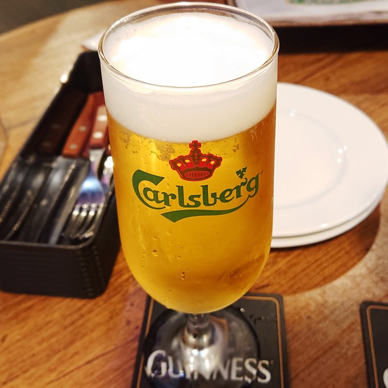 カールスバーグ(中)(ブッチャーズキッチン)