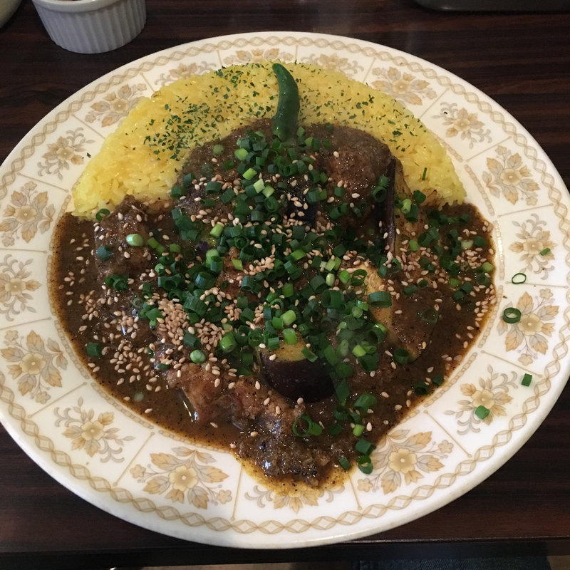 豚ハラミとナス(カレーの店 マボロシ )