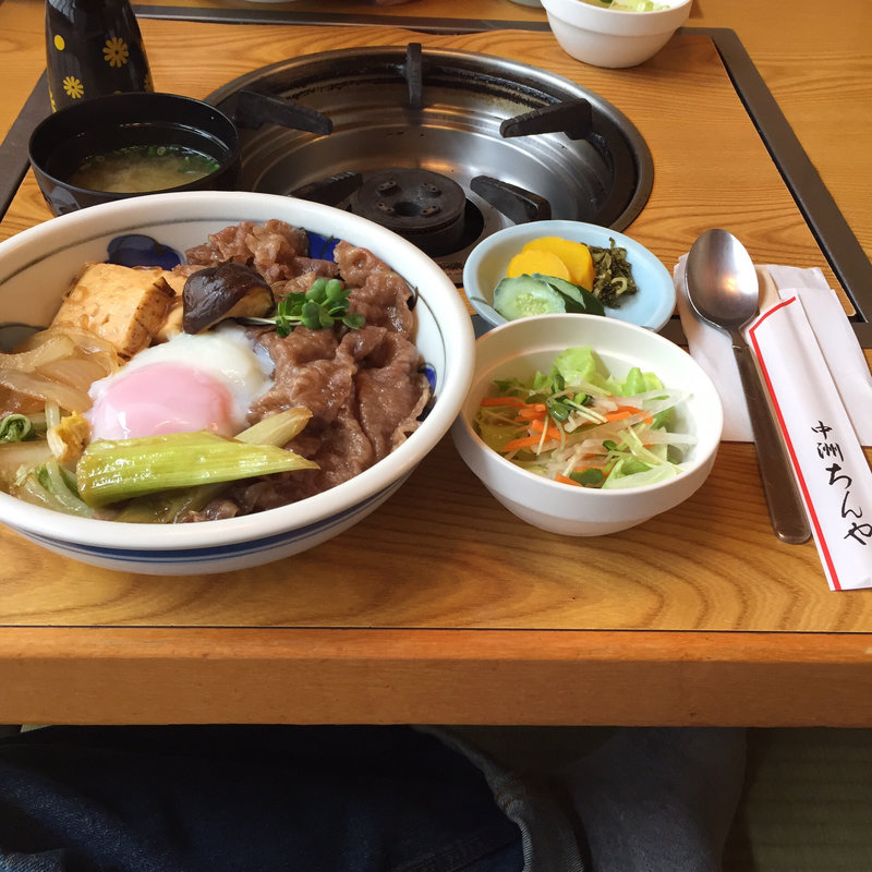 すき焼き丼(ちんや )