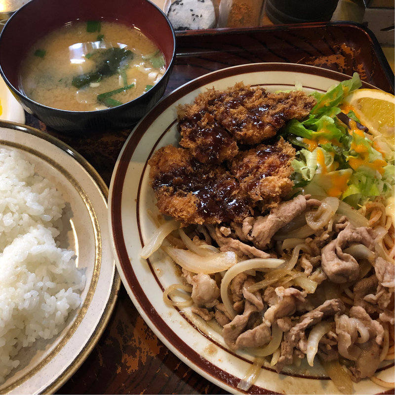 生姜焼き、チキンカツ定食(キッチン南海 東池袋店)
