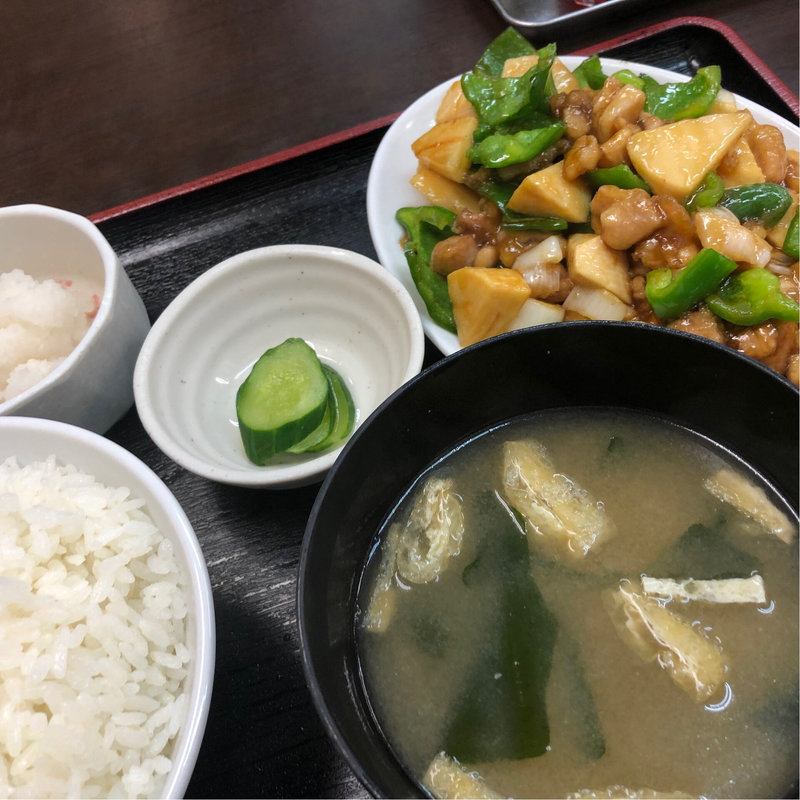 鶏肉とピーマン炒め定食(中華 喜龍園)