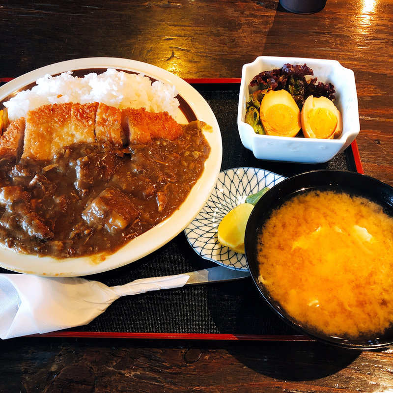 カツカレー(びぃどろ食堂)