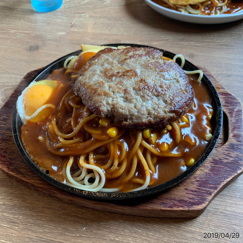 鉄板ハンバーグ(パス太 あんかけ亭)