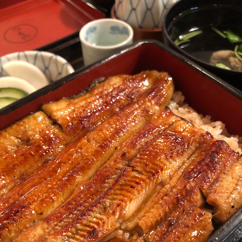 (うなぎ つるや)