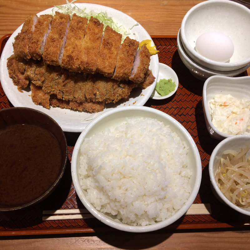 漢のミルフィーユ定食(とんかつは飲み物。)