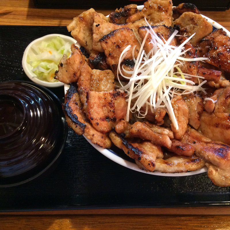 豚丼 特盛(炭火焼き豚丼 松風)