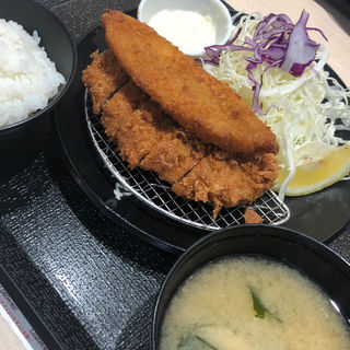 白身魚のフライ ロースカツ定食(松のや 春日店)