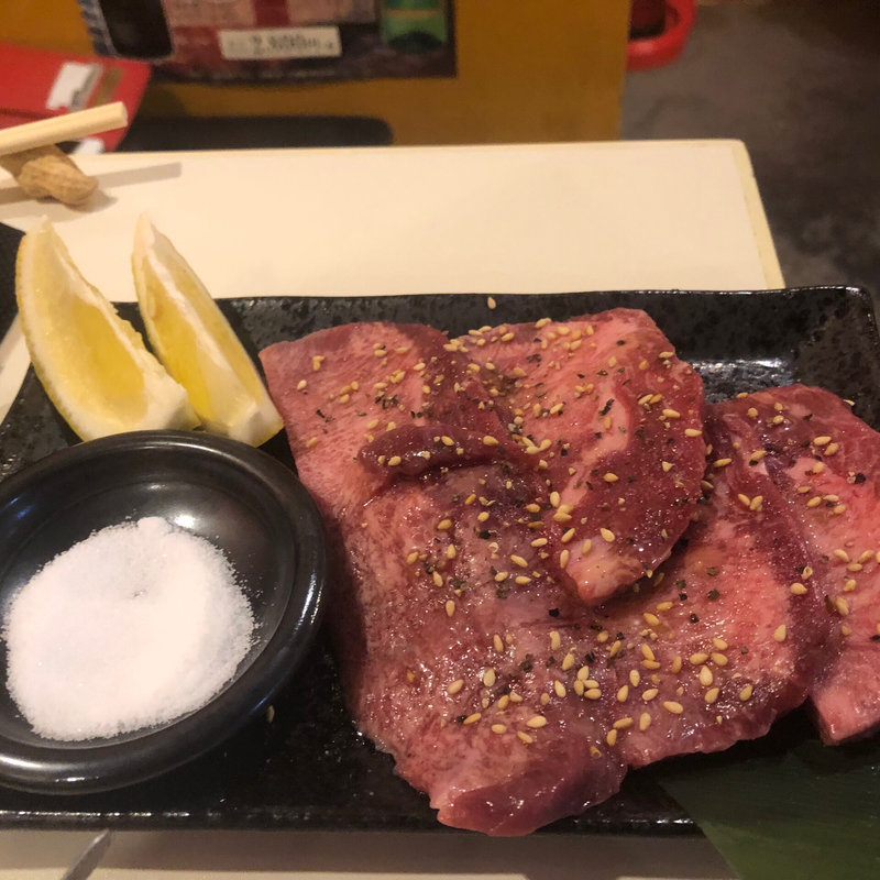 分厚切りタン(房総ホルモン 道玄坂基地)