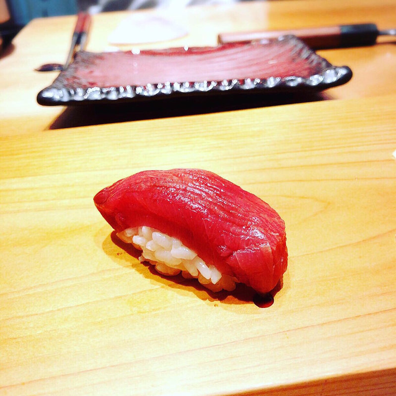 まぐろ(あし乃)