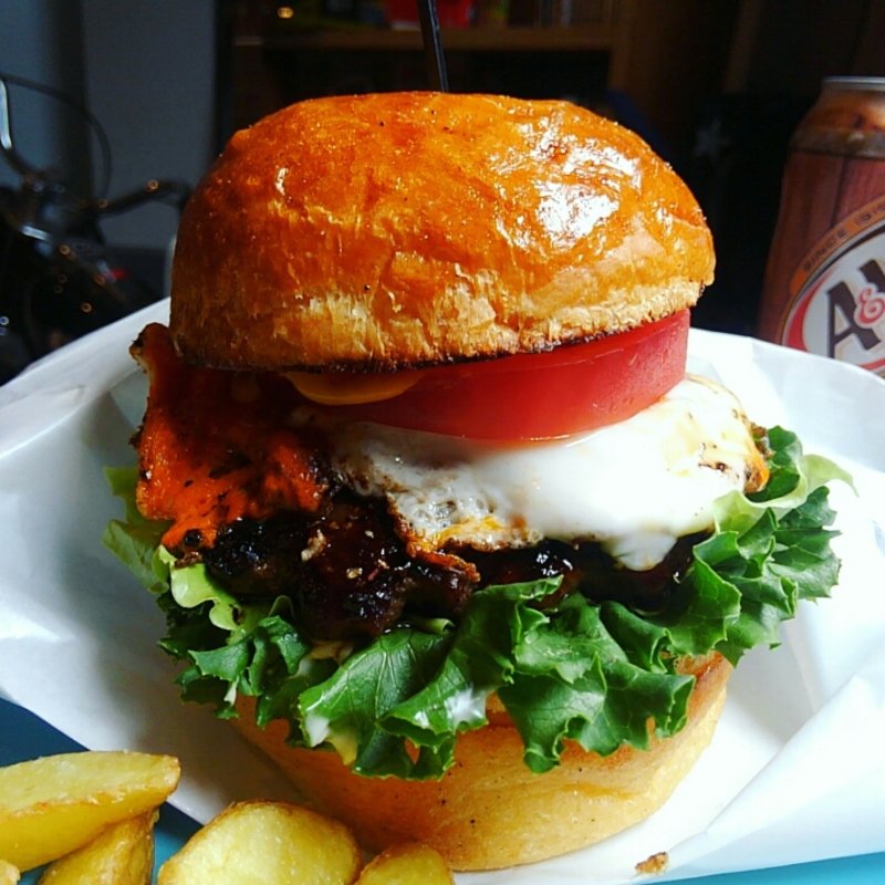 ハンバーガー＋エッグ(STARKEY'S)