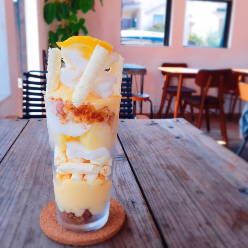 レモンとフローズンパイナップルのパフェ(nest.)