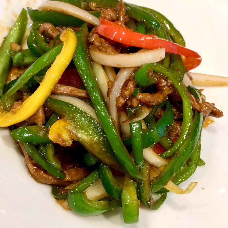 青椒肉絲(中華ダイニング グルペット)