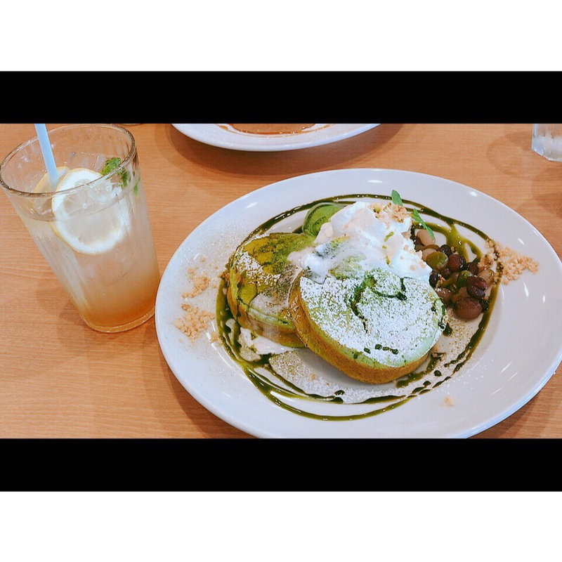 抹茶と大納言小豆のパンケーキ(湘南パンケーキ Loharu津田沼店)