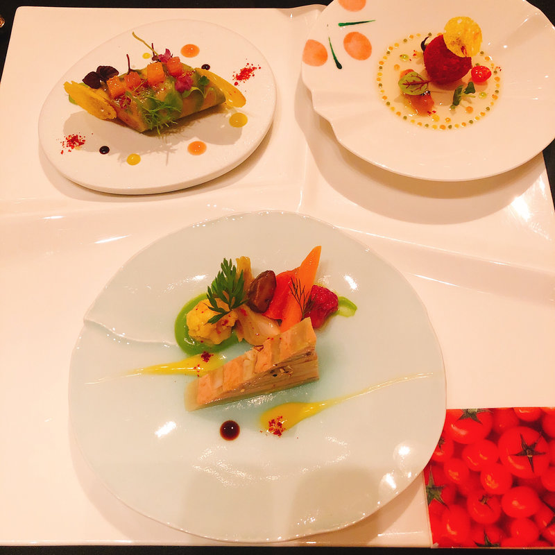 1er service(ラ ターブル ドゥ ジョエル・ロブション)