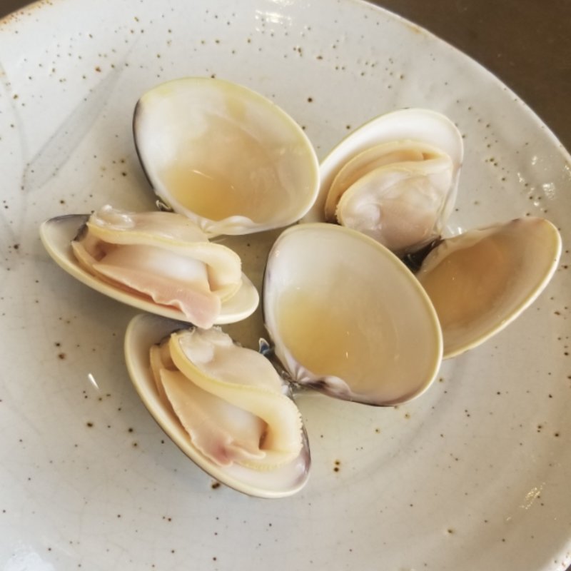 はまぐりの酒蒸し(しらす亭)