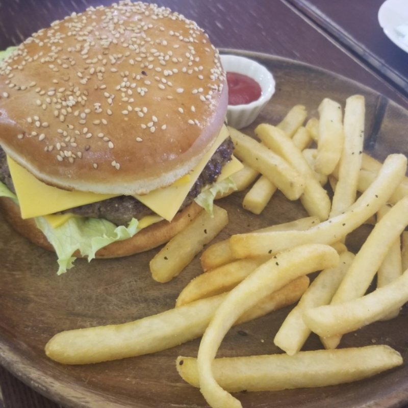 ダブルチーズバーガーセット(TAKO PIZAA and BURGERS)