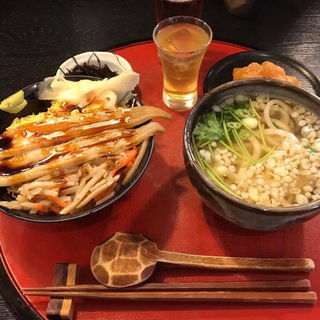 穴子丼ランチセット(天然素材蔵)